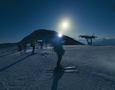 Fondue & night skiing